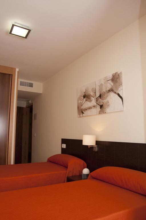 Hostal Granado Madrid Kültér fotó